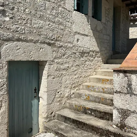 La Vesarnie Kır Evi Montaigu-de-Quercy