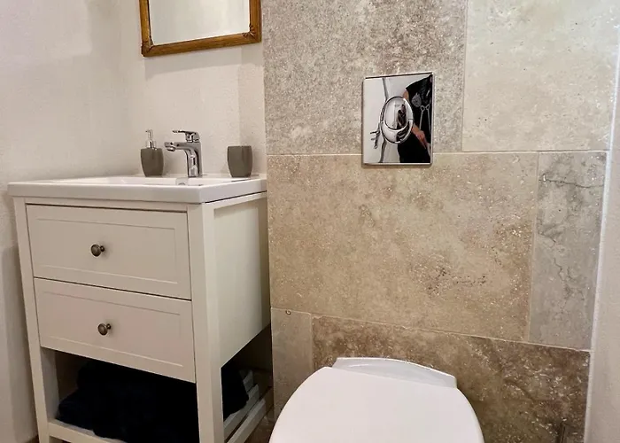 La Vesarnie Kır Evi *