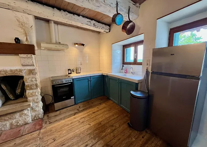 La Vesarnie Kır Evi